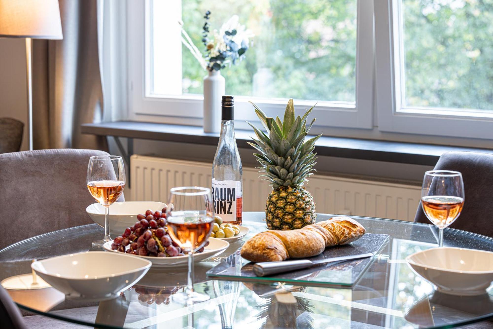 Have-A-Nice-Stay - U-Bahn Nach Hamburg 150M- Baecker & Restaurants 200M - Lidl 800M - Zentrum 1,5Km Ahrensburg Εξωτερικό φωτογραφία